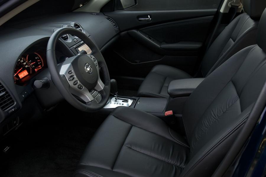  Nissan Altima V6 2007 года  (фото 3 из 37)